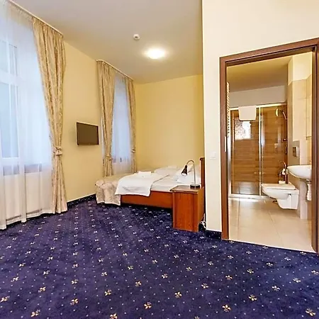 Hotel Marczewski 2*